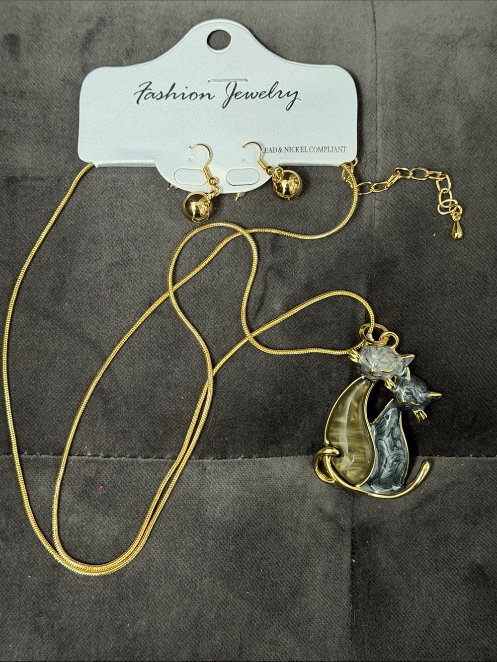 Fashion Jewelry Gold and Silver Cat Pendant Necklace with Matching Earrings